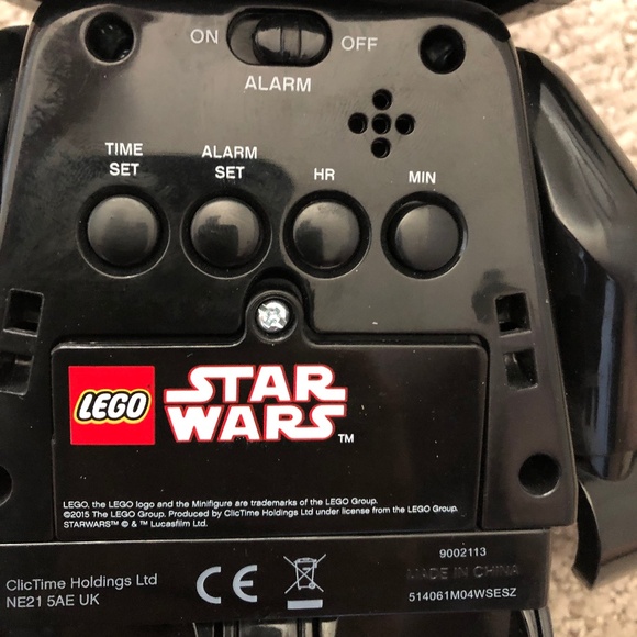 LEGO Star Wars Darth Vader Alarm Clock - Picture 6 of 6